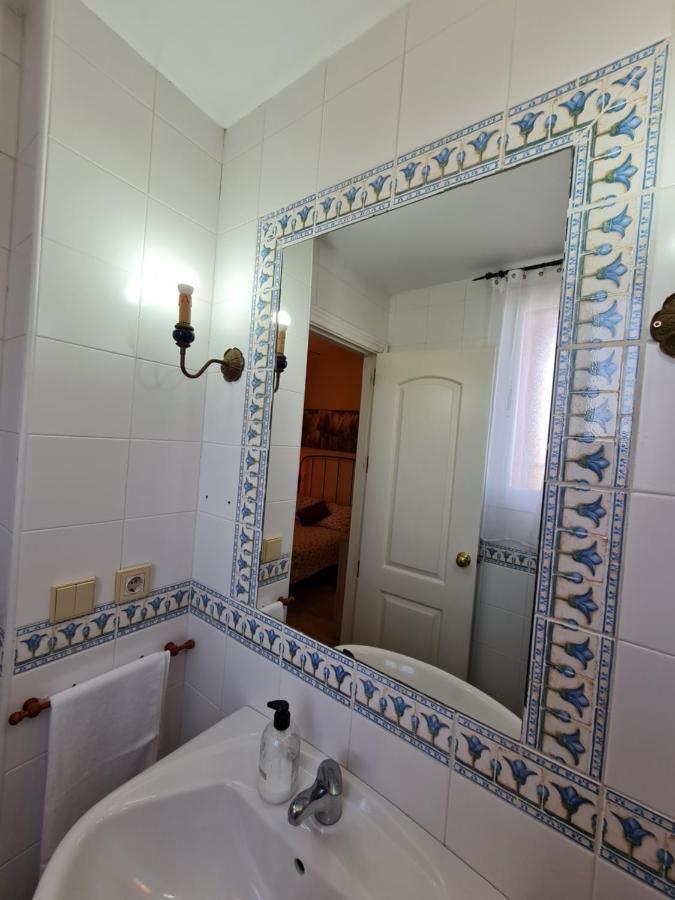 Casa Camino Del Agua Villa Castilleja de la Cuesta Kültér fotó